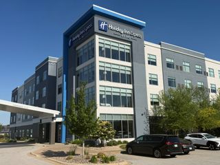 Holiday Inn Express Bettendorf Davenport