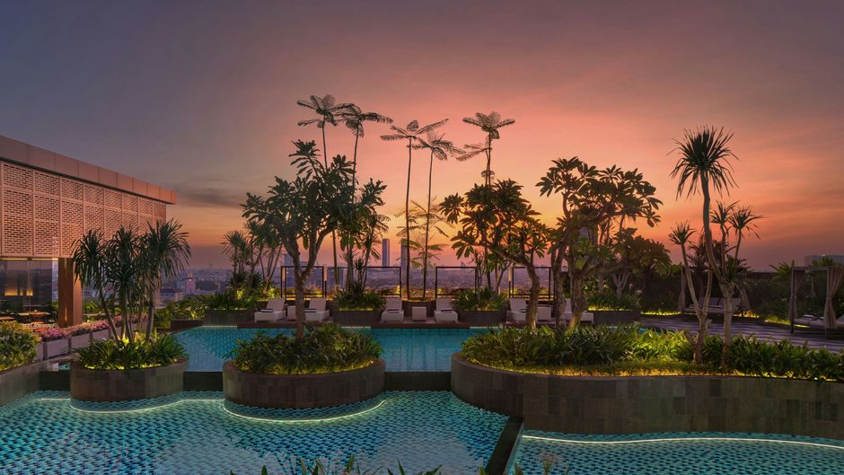 Aloft Surabaya Pakuwon City Pool