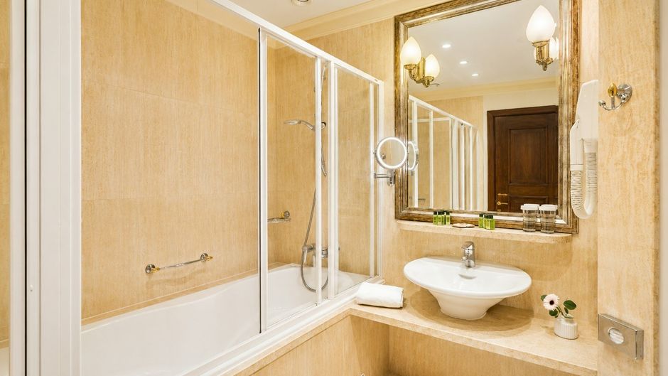 Crystal Palace Boutique Hotel Room
