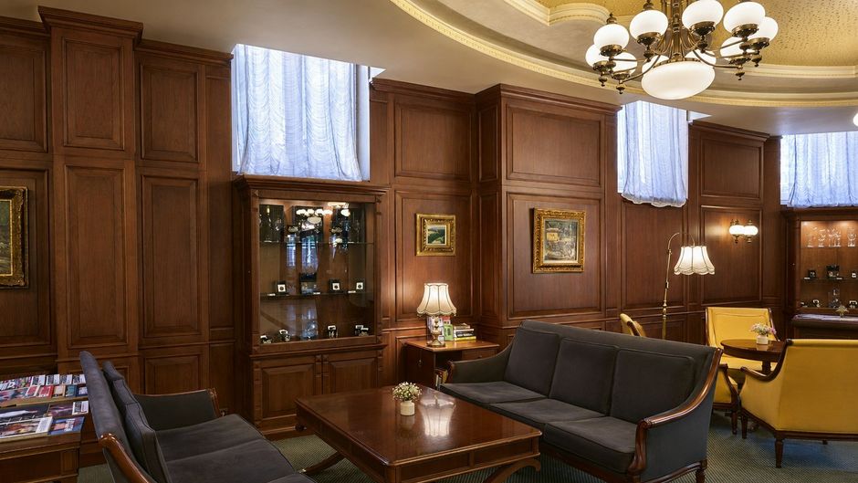 Crystal Palace Boutique Hotel Lobby