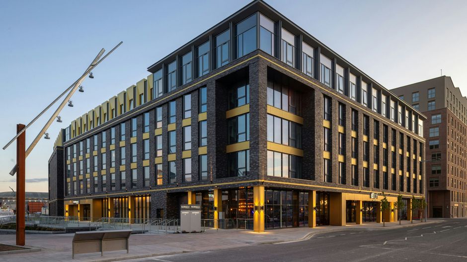 Aloft Belfast Titanic Quarter Exterior