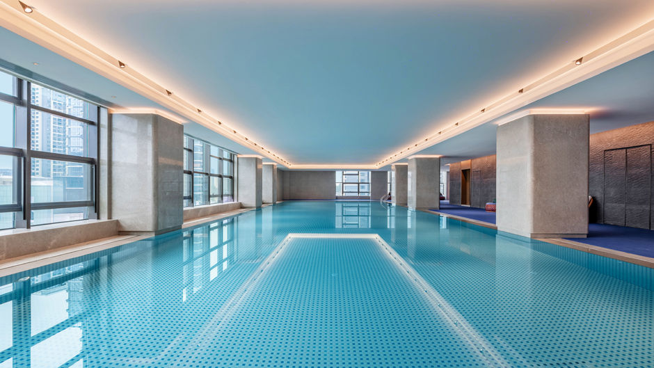 HUALUXE Guiyang Financial City Pool