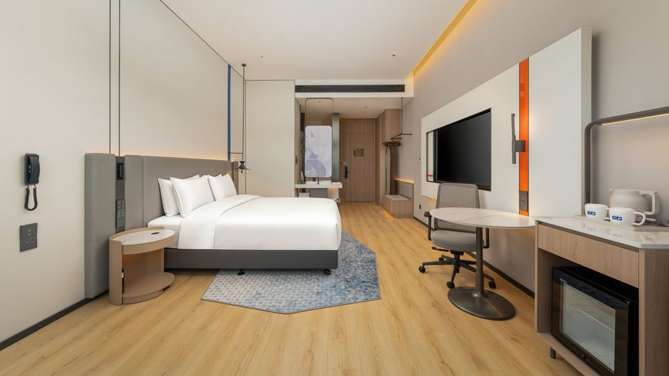 Holiday Inn Exp Pingyuan New Area Room