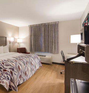 Red Roof Inn Shamrock