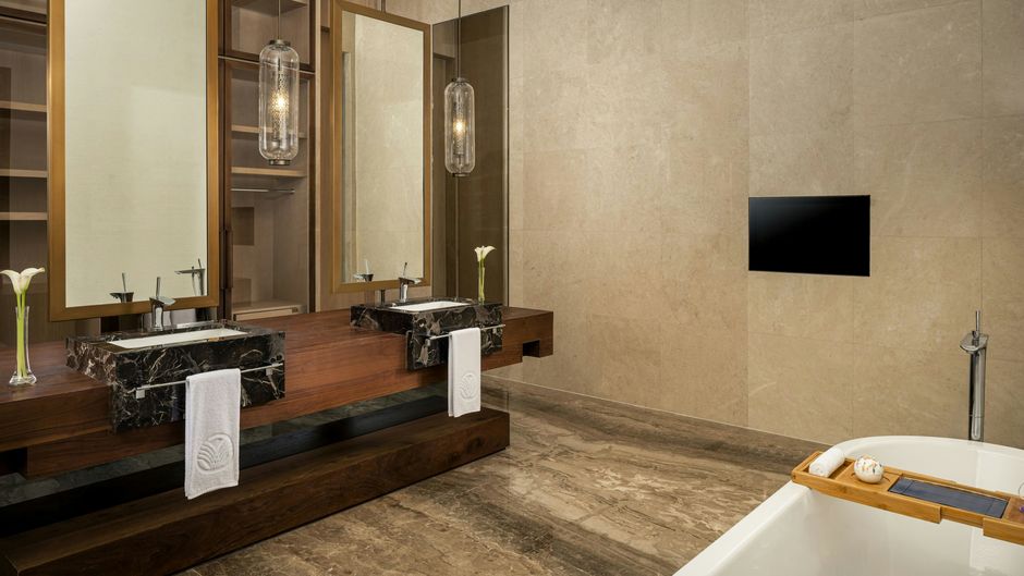Saadiyat Rotana Resort and Villas Suite