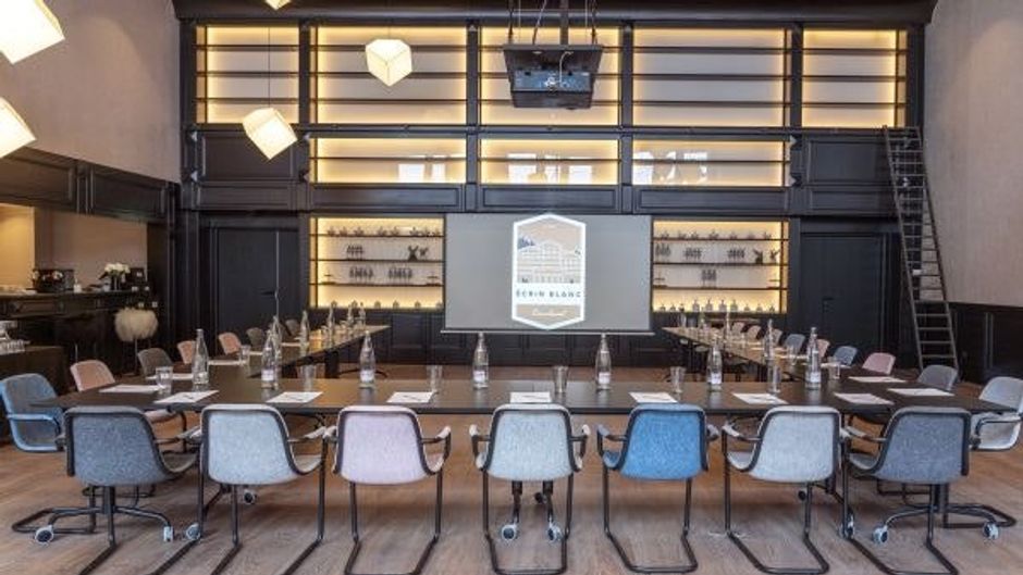 Ecrin Blanc Courchevel Meeting
