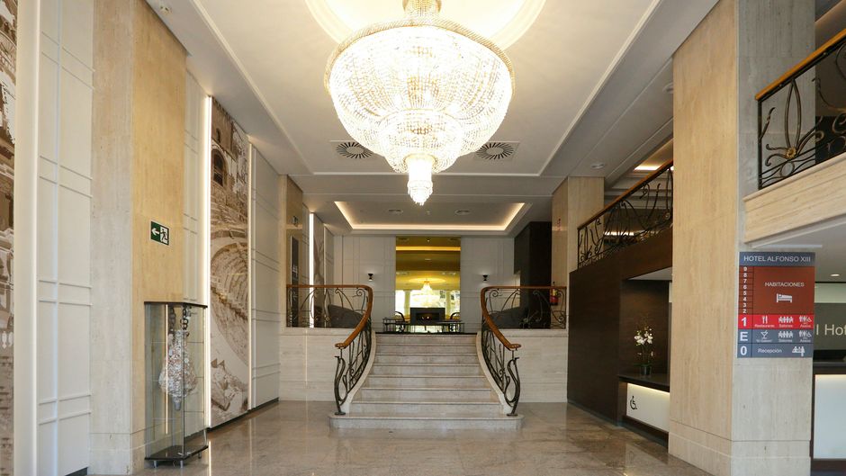 Sercotel Alfonso XIII Hotel Ballroom
