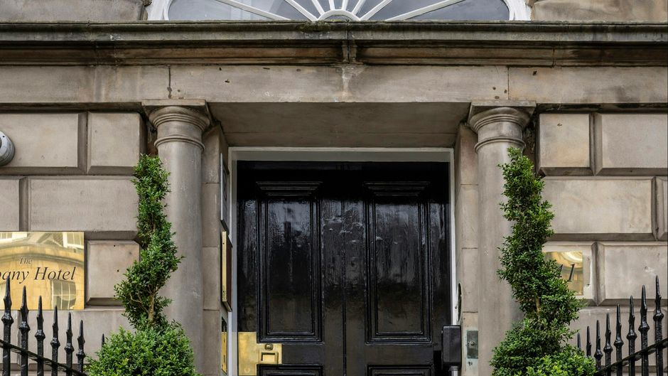 Albany Hotel Exterior