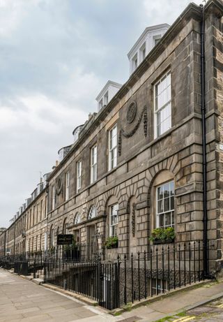 Albany Hotel