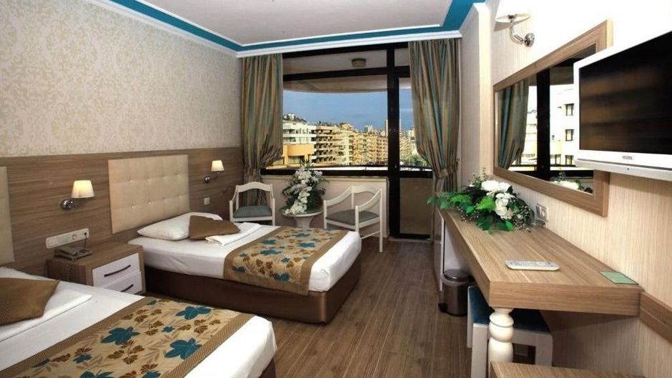 Cender Hotel Room