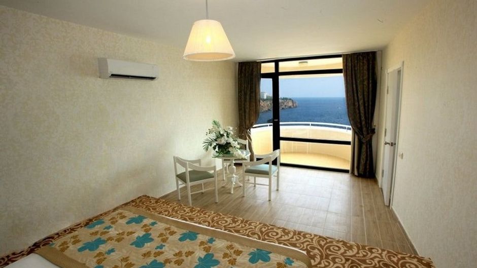 Cender Hotel Suite