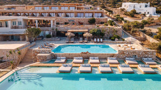 Luura Paros Cliff