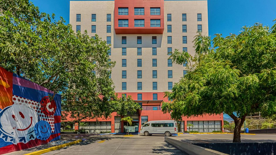 City Express Plus by Marriott Exterior