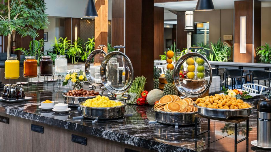 Delta Hotels By Marriott Calgary South Restaurant
