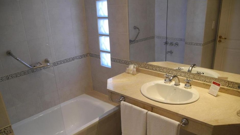 Amerian Catamarca Park Hotel Room