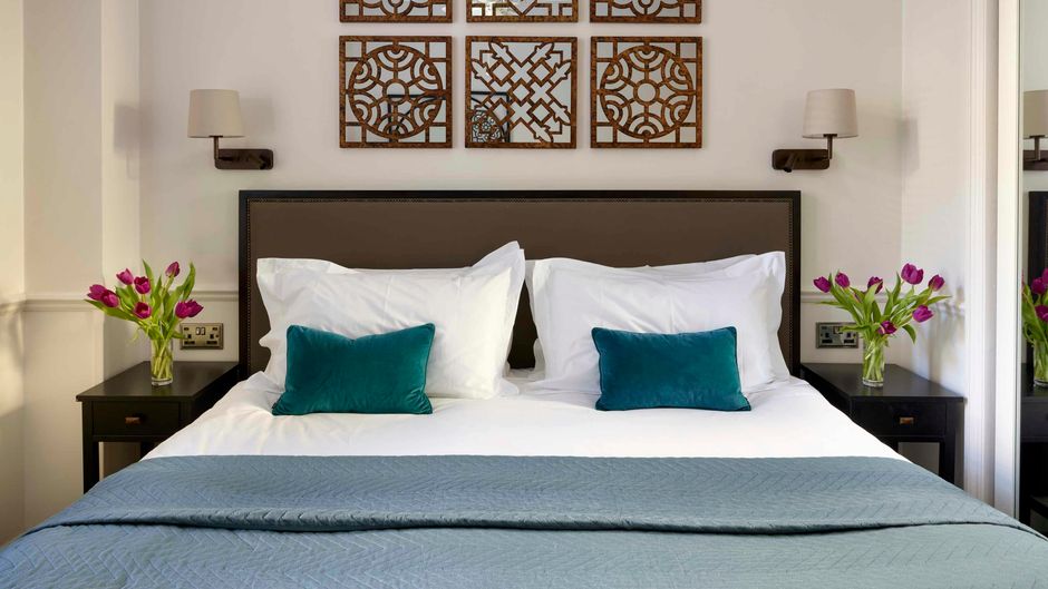 Collingham Serviced Apartments Room