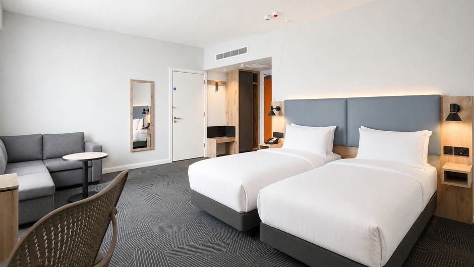 Holiday Inn London Luton North Room