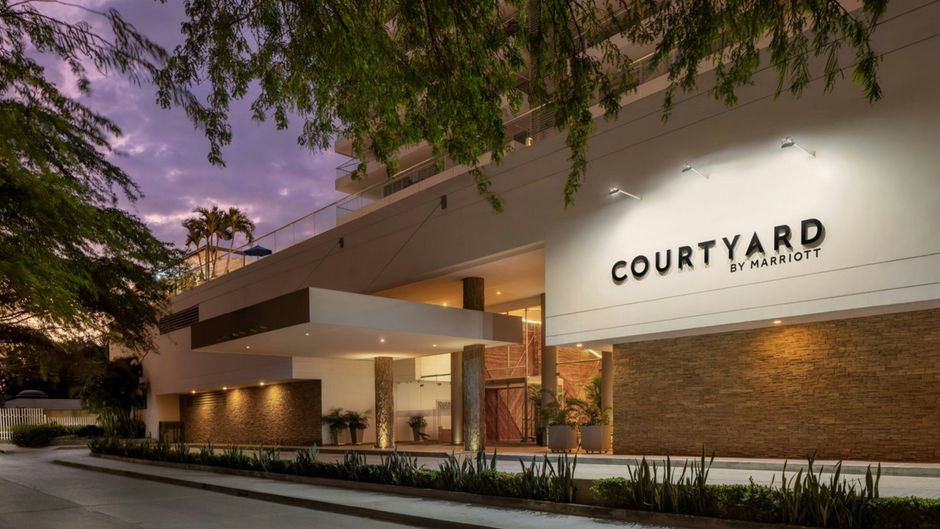 Courtyard by Marriott Santa Marta Resort Exterior