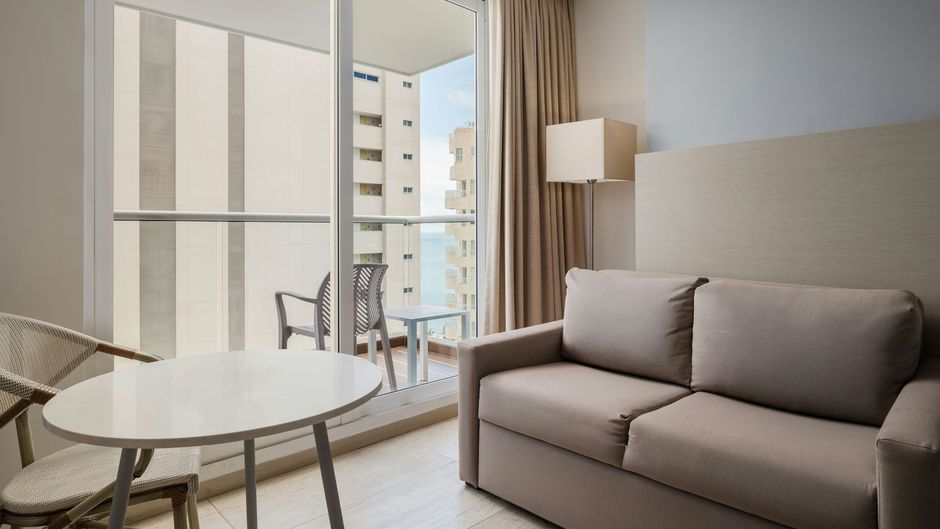 Courtyard by Marriott Santa Marta Resort Room