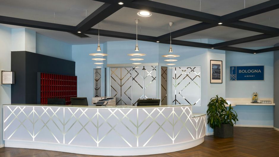 Four Points Flex Sheraton Bologna Arpt Lobby