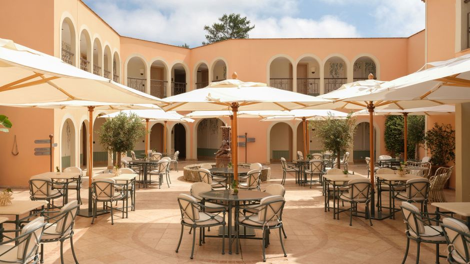 Villa Mirae Restaurant