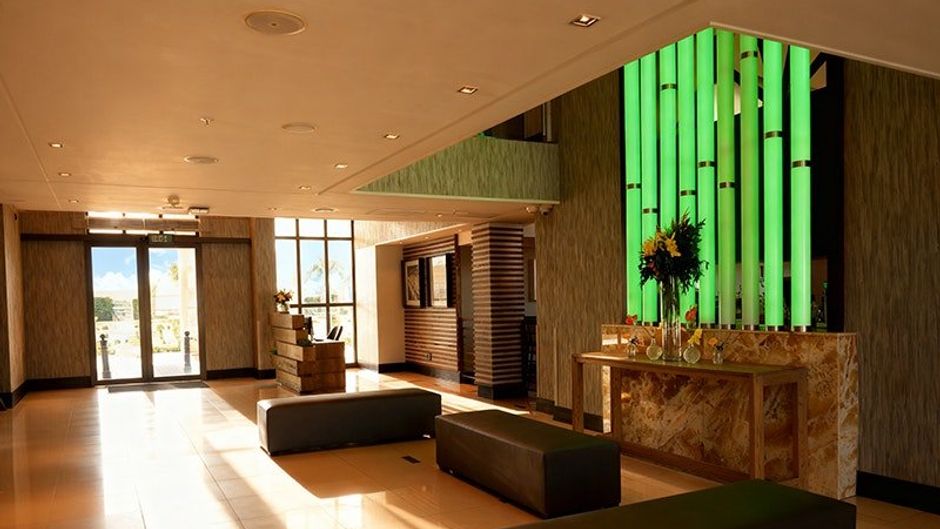 Piazza Hotel Lobby