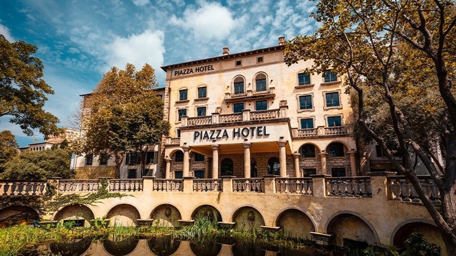 Piazza Hotel Exterior