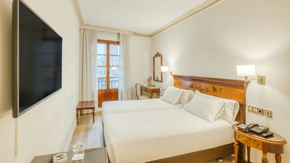 Sercotel Arenal Bilbao Room
