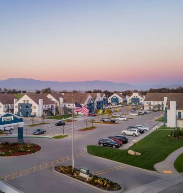 Staybridge Suites Oxnard-River Ridge