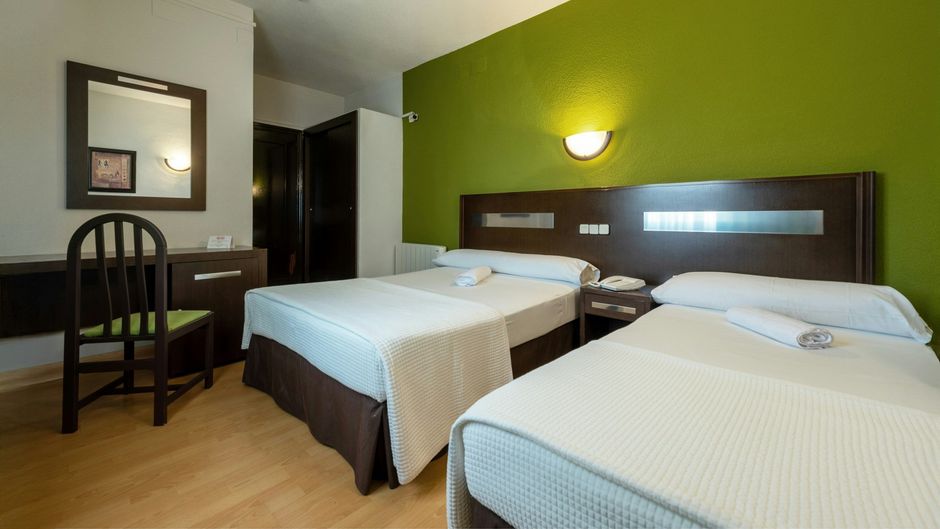 Hotel Las Estrellas Room