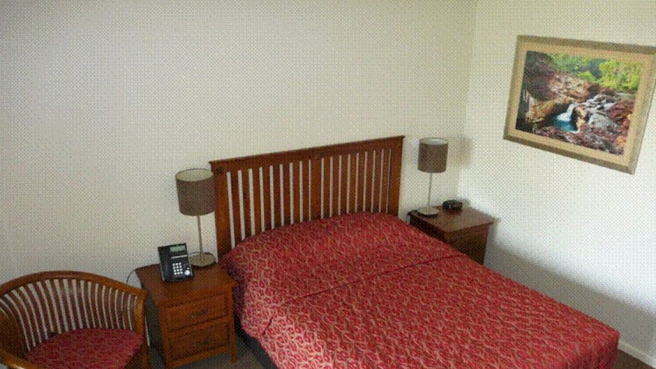 Walkabout Lodge Room