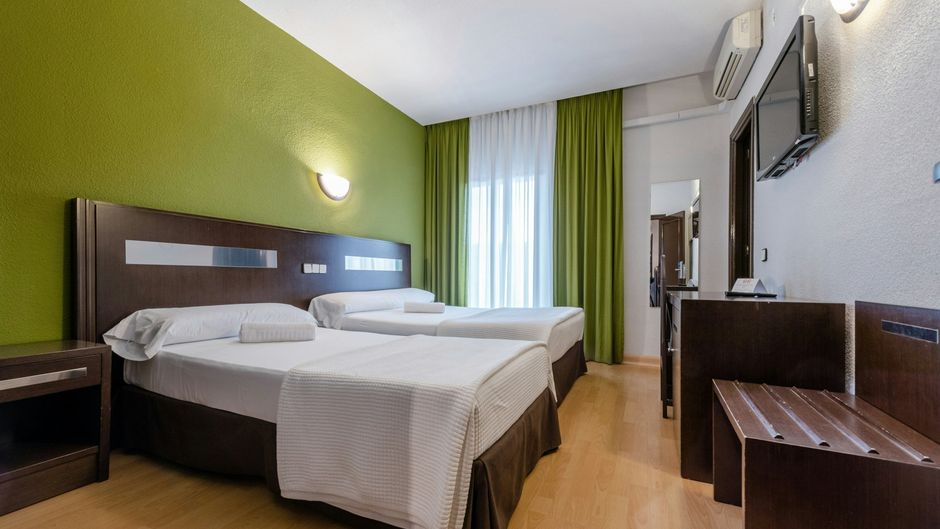 Hotel Las Estrellas Room