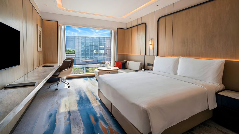 Crowne Plaza Dhaka Airport Room