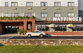 Wayfinder Hotel