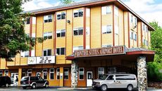 Frontier Suites Airport Hotel