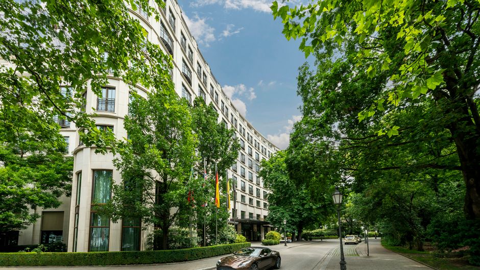 Rocco Forte Charles Hotel Exterior