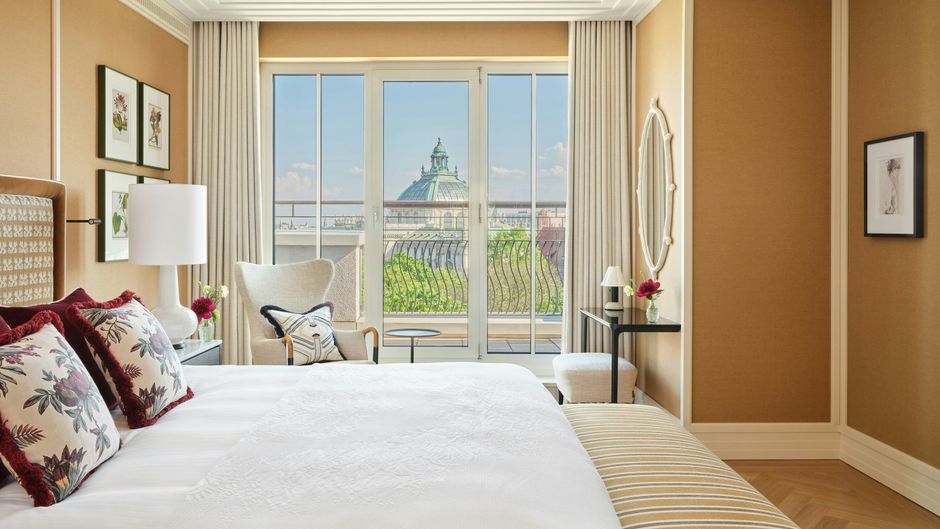 Rocco Forte Charles Hotel Suite
