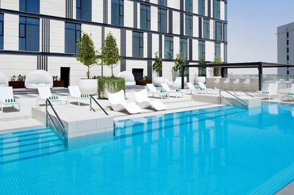 Holiday Inn Dubai Al-Maktoum Airport
