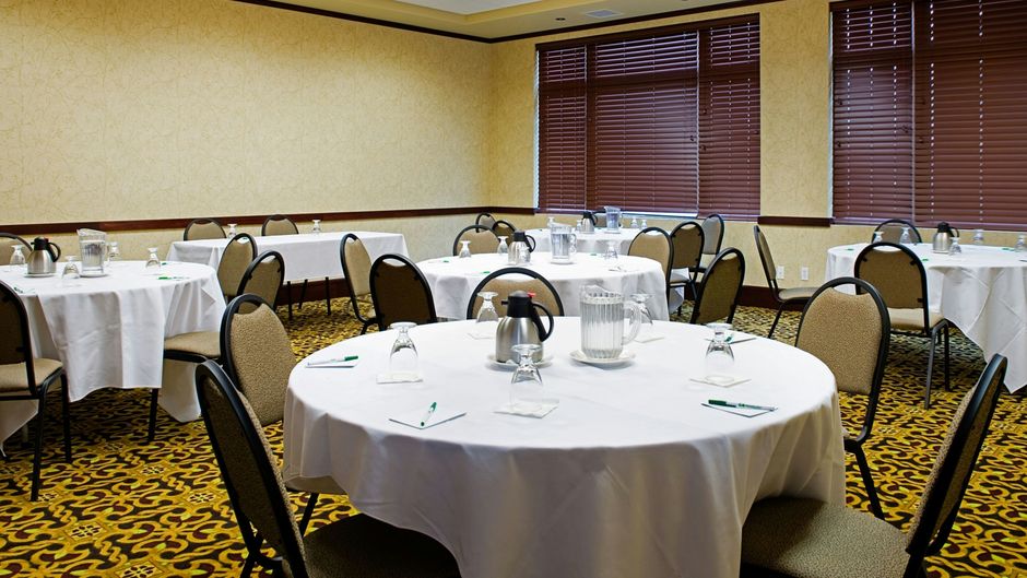 Holiday Inn Hotel & Suites-West Edmonton Meeting