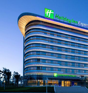 Holiday Inn Express Yibin