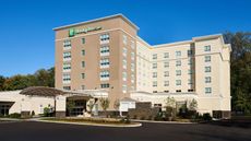 Holiday Inn Suites Philadelphia W