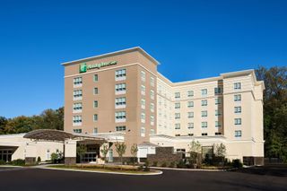 Holiday Inn Suites Philadelphia W