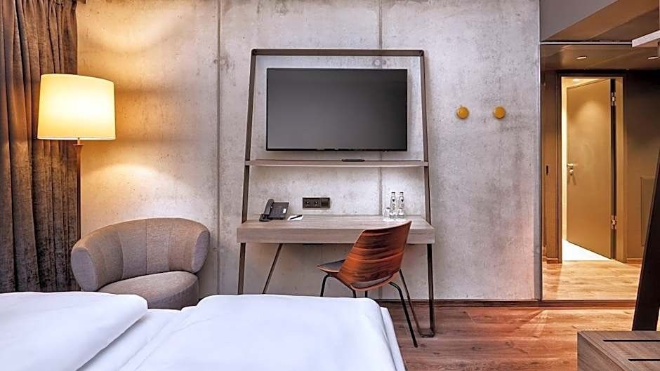 H2 Hotel Leipzig Room