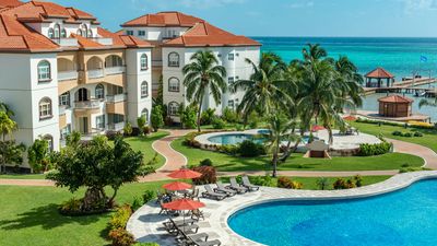 Grand Caribe Belize