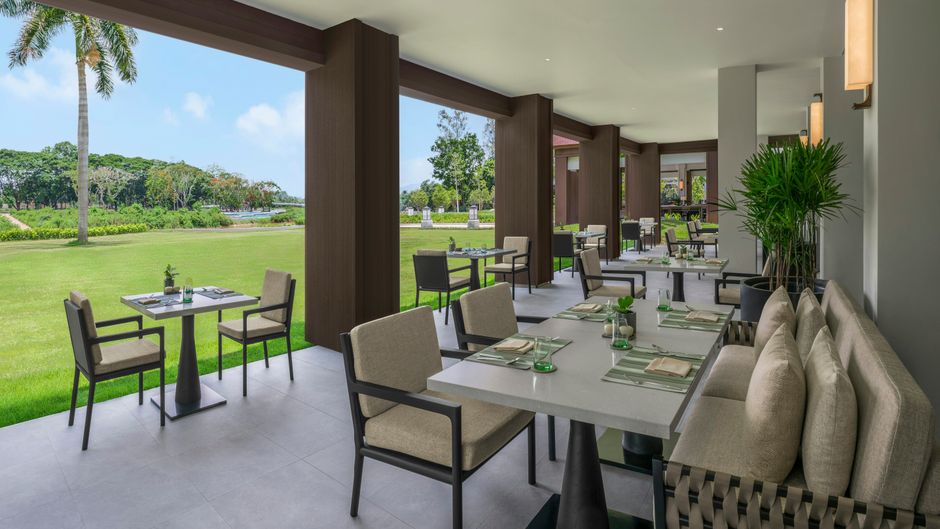 Kahavadi Chiang Rai, Curio Collection Restaurant