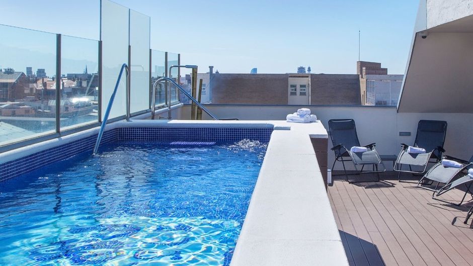 1881 Barcelona Grand Rosellon Hotel Pool