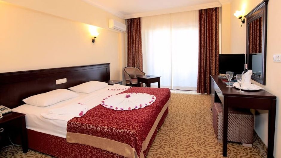 Galeri Resort Hotel Room