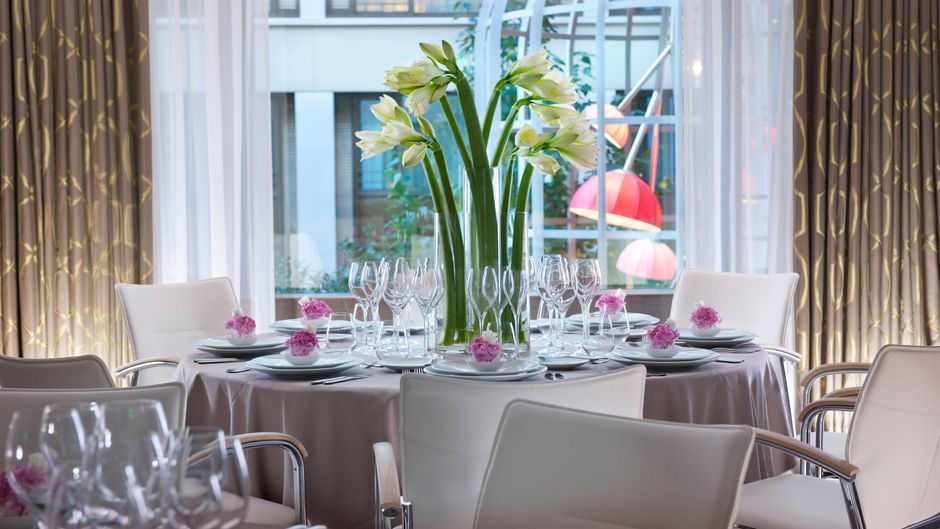 Mandarin Oriental, Paris Meeting
