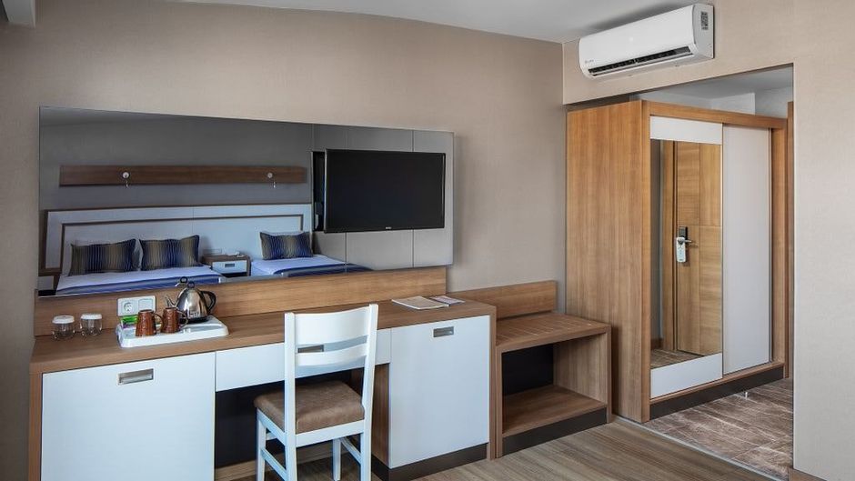 Galeri Resort Hotel Room
