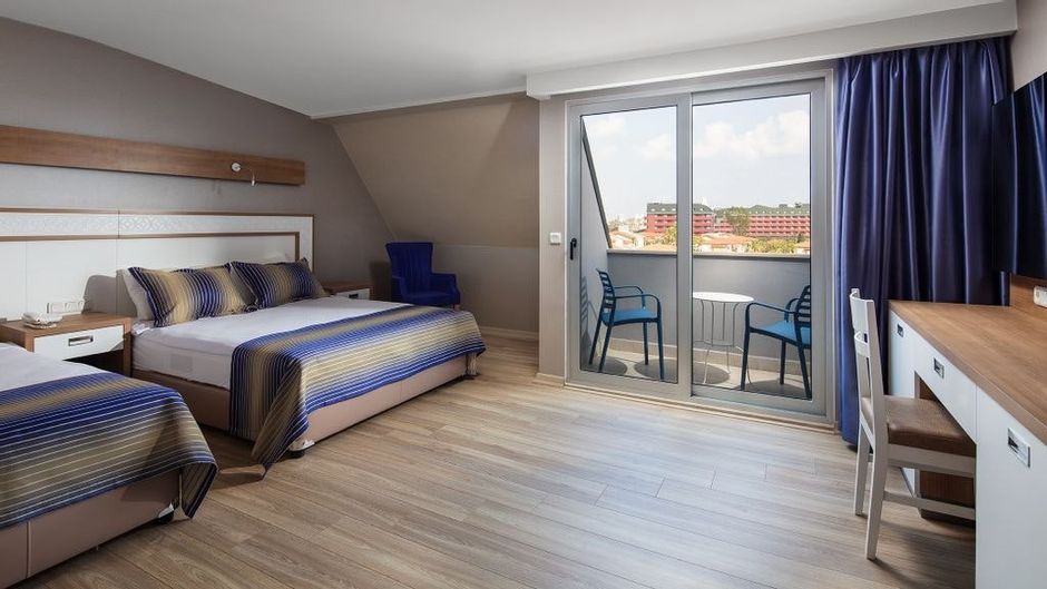 Galeri Resort Hotel Room